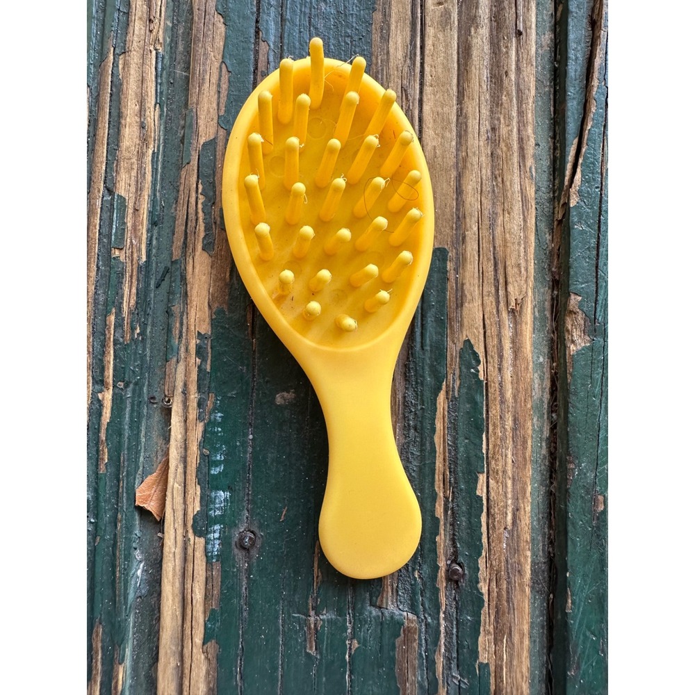 Baby Alive Yellow Doll Hair Brush Replacement Accessory‎ Heart Logo Plastic